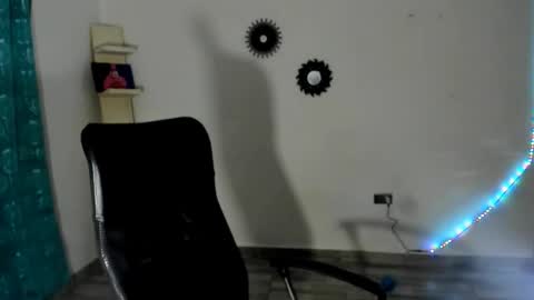 Snapshot of jan_milkhot chatting on December 23, 2025, 5:05 am jan_milkhot online show from December 23, 2025, 5:05 am