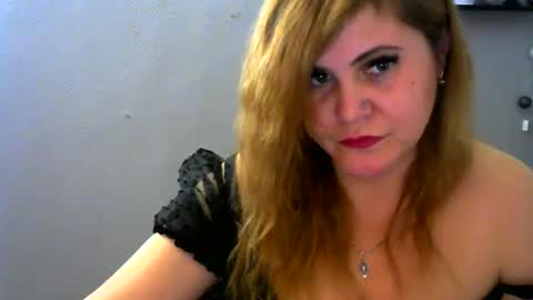 janaloveli online show from January 6, 2025, 7:45 pm