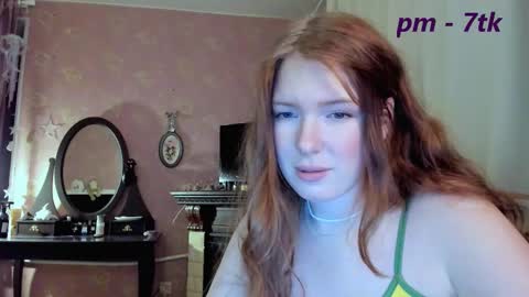 Snapshot of jane_and_star chatting on March 3, 2025, 5:18 pm Star online show from March 3, 2025, 5:18 pm