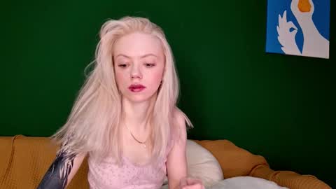 jane_margol1s online show from December 23, 2025, 6:22 am