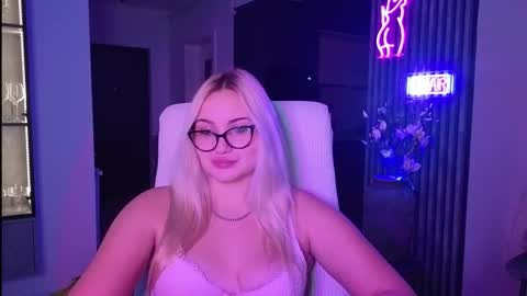 Jane online show from November 4, 2025, 9:03 pm