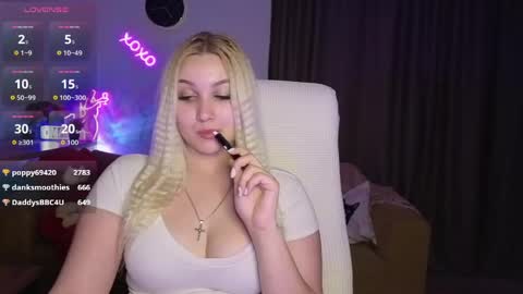 Jane online show from April 16, 2026, 9:39 pm