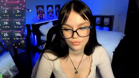 Alexia online show from June 5, 2026, 3:57 am