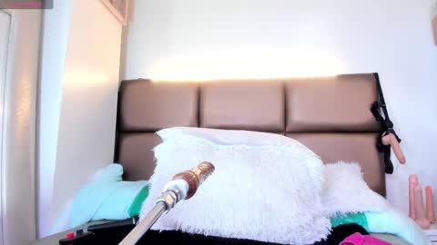 Janette online show from January 28, 2025, 9:08 am