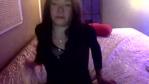 janicepepper online show from November 22, 2025, 9:41 am