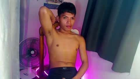 janlloyd04 online show from March 6, 2026, 5:04 am