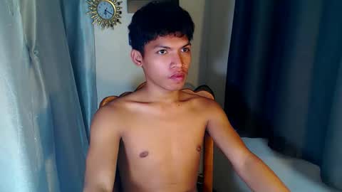 janlloyd04 online show from March 25, 2026, 11:16 am