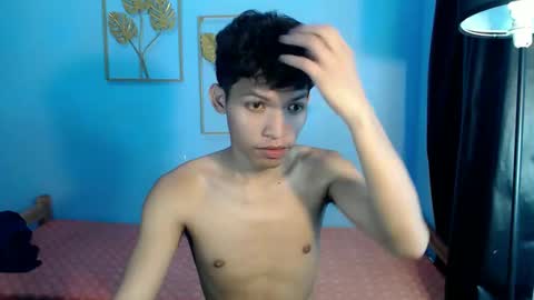 janlloyd04 online show from May 22, 2026, 4:52 am