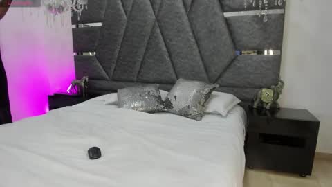 Janna online show from February 8, 2026, 3:54 am