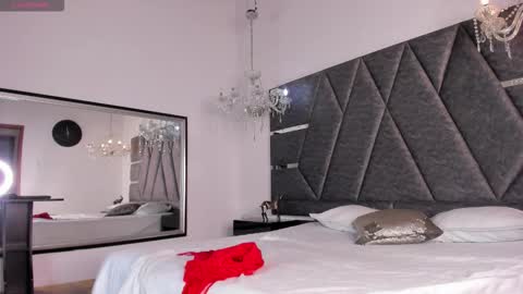 Janna online show from March 9, 2026, 3:54 am