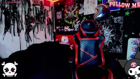 Snapshot of janna_ink chatting on February 5, 2026, 1:43 am online show from February 5, 2026, 1:43 am