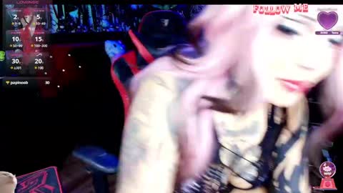 Snapshot of janna_ink chatting on April 1, 2026, 10:51 pm online show from April 1, 2026, 10:51 pm