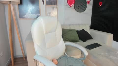 Janne for u online show from February 8, 2025, 10:07 am