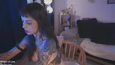   jmaybe e online show from March 28, 2026, 2:49 pm