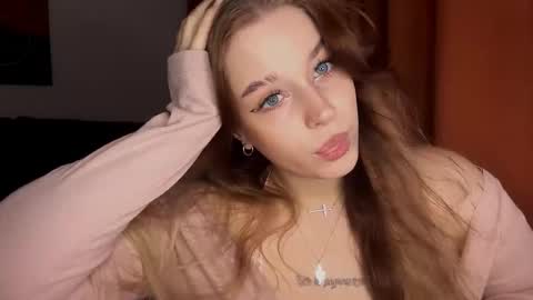 Snapshot of janniekeneipp chatting on October 26, 2025, 8:37 pm Janni online show from October 26, 2025, 8:37 pm