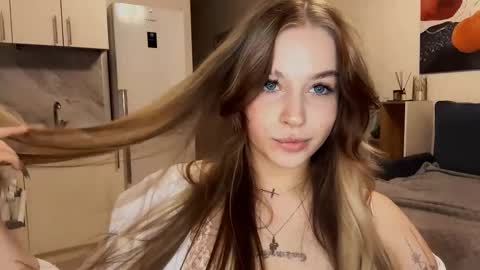 Snapshot of janniekeneipp chatting on November 2, 2025, 7:16 pm Janni online show from November 2, 2025, 7:16 pm