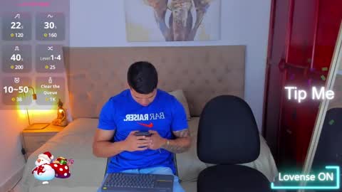 janomar01 online show from February 6, 2025, 6:46 pm