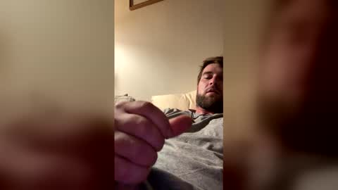 jared01010102 online show from April 17, 2026, 5:21 am