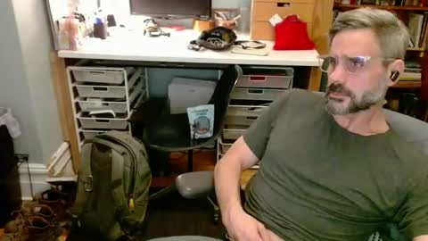 jareth_returns online show from November 11, 2025, 2:22 am