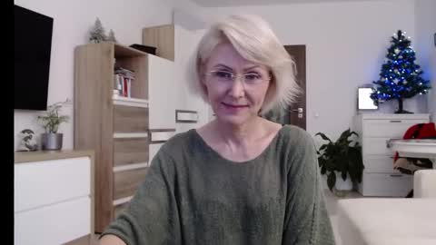 Jasmin room for people 40 online show from December 8, 2024, 2:19 pm