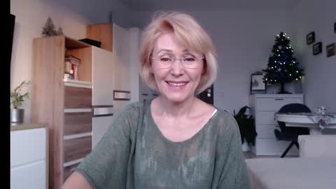 Jasmin room for people 40 online show from January 3, 2025, 2:19 pm