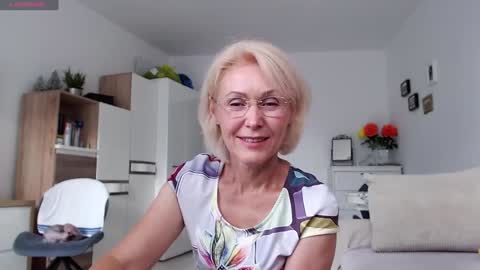 Jasmin room for people 40 online show from September 12, 2025, 1:44 pm