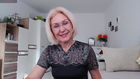 Jasmin room for people 40 online show from October 9, 2025, 1:20 pm
