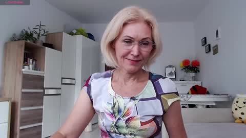 Jasmin room for people 40 online show from October 12, 2025, 1:10 pm