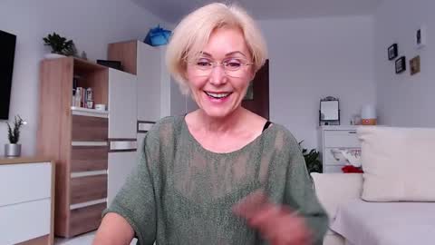 Jasmin room for people 40 online show from February 17, 2026, 1:40 pm