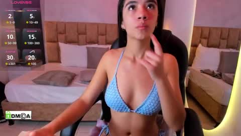 Snapshot of jasmin_adams chatting on June 17, 2026, 11:23 am Jasmin online show from June 17, 2026, 11:23 am