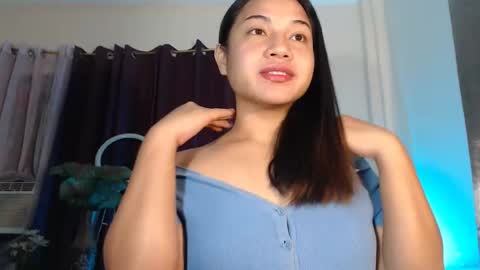 JASMINE online show from November 2, 2025, 8:33 pm