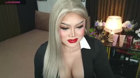 Jasmine Brandy online show from September 8, 2025, 10:31 pm