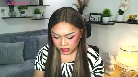 Jasmine Brandy online show from March 25, 2026, 6:25 pm