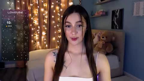 Snapshot of jasmine_doll_ chatting on March 6, 2025, 12:21 am Jasmine online show from March 6, 2025, 12:21 am