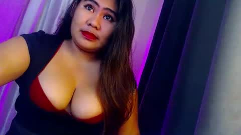 jasmineallure online show from February 9, 2026, 2:43 pm