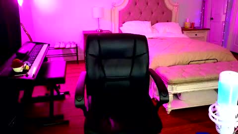 Jasmine Winters online show from February 7, 2026, 10:41 am