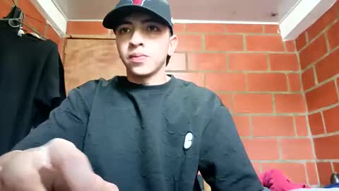 Snapshot of jason_bless1 chatting on May 6, 2026, 5:51 pm JASON BLESS1 online show from May 6, 2026, 5:51 pm