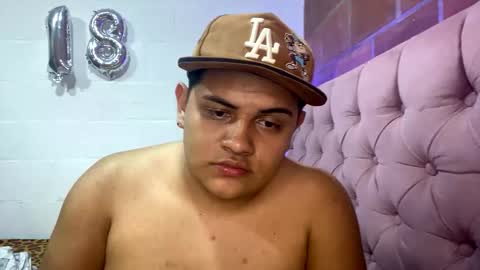 jason_boy_ online show from December 12, 2024, 6:14 am