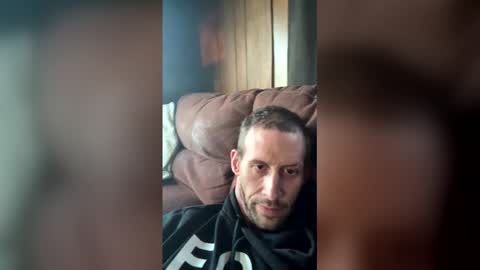 jasonlampl40 online show from May 21, 2026, 11:06 am