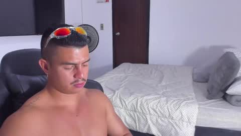JBrooksXx online show from January 30, 2025, 5:09 am