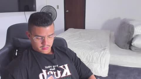 JBrooksXx online show from January 31, 2025, 3:20 am