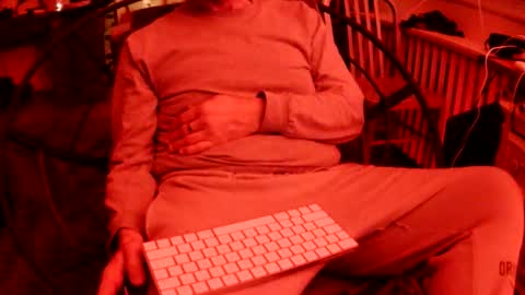 jasperh98 online show from December 18, 2025, 8:42 am