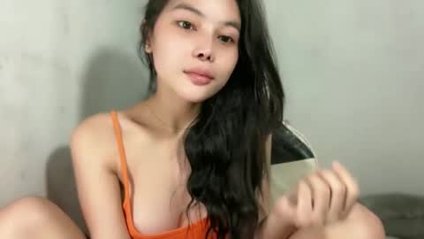 jassie_baee online show from July 14, 2026, 7:35 am
