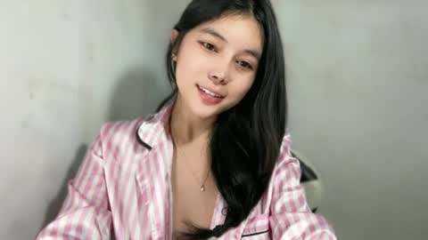 jassie_baee online show from July 17, 2026, 10:55 am