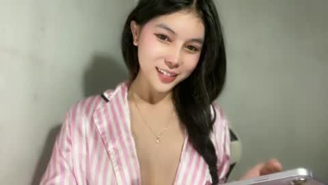 jassie_baee online show from July 21, 2026, 6:54 pm