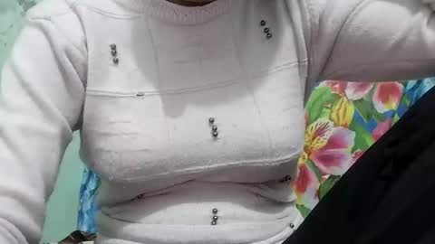 Snapshot of jasspreettt chatting on December 5, 2024, 12:11 pm jasspreettt online show from December 5, 2024, 12:11 pm