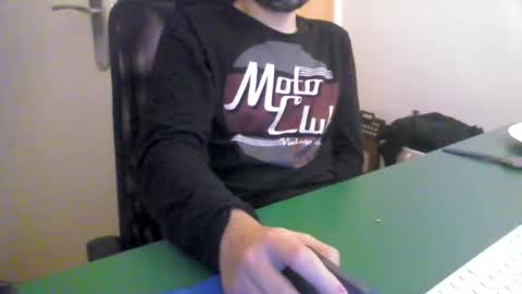Snapshot of javi94valenciap chatting on February 6, 2025, 8:34 pm javi94valenciap online show from February 6, 2025, 8:34 pm