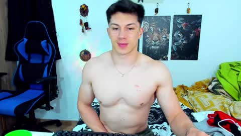 Javier online show from January 28, 2025, 11:28 pm