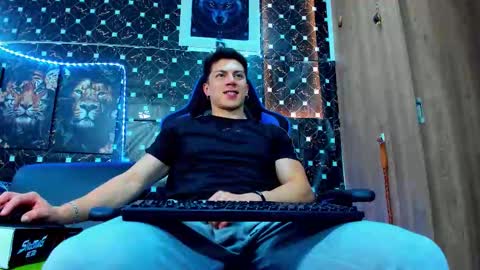 Javier online show from September 11, 2025, 5:57 pm