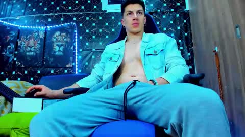 Javier online show from September 25, 2025, 11:30 pm